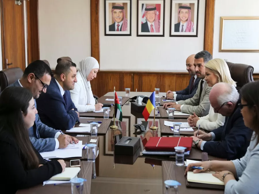 مدار الساعة,أخبار اقتصادية,وزير التخطيط والتعاون الدولي,وزير الدولة للشؤون الاقتصادية,وزارة الخارجية,التدريب المهني