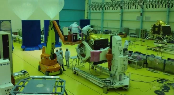 مدار الساعة,أخبار خفيفة ومنوعة