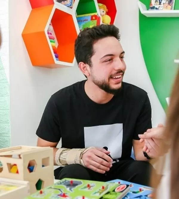 مدار الساعة,مناسبات أردنية,ولي العهد,الحسين بن عبدالله الثاني,الملك عبد الله الثاني,مركز الحسين للسرطان