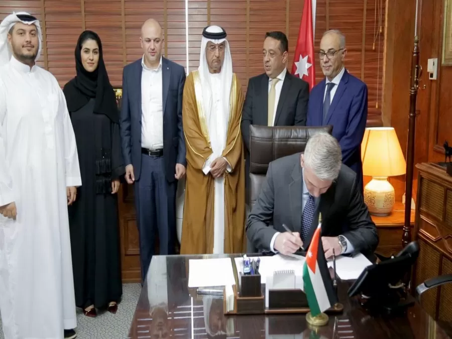 مدار الساعة,مناسبات أردنية,وزير الصناعة والتجارة والتموين,وزير الدولة لشؤون رئاسة الوزراء,وزير الاقتصاد الرقمي والريادة,وزيرة السياحة والآثار,المملكة الأردنية الهاشمية,مثنى الغرايبة,رئاسة الوزراء,وزارة الشباب,الإمارات العربية المتحدة