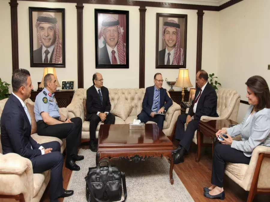 مدار الساعة,مناسبات أردنية,وزير الداخلية