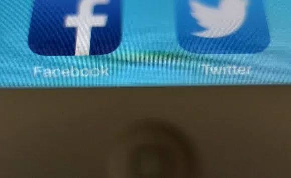 مدار الساعة,أخبار خفيفة ومنوعة,مواقع التواصل الاجتماعي,وسائل التواصل الاجتماعي