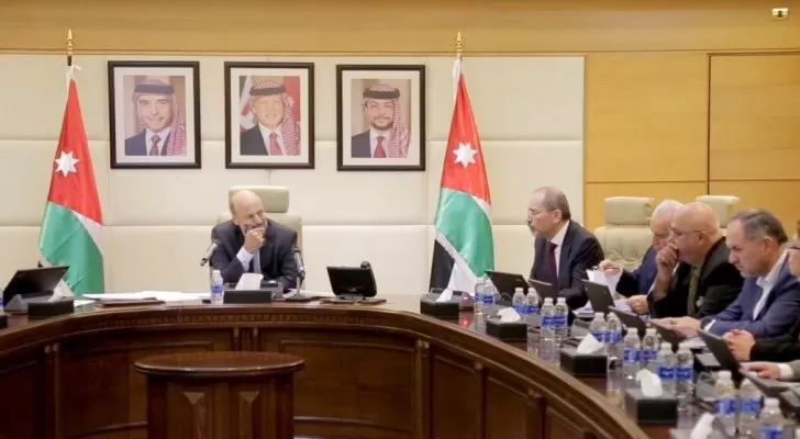 مدار الساعة,أخبار الأردن,اخبار الاردن,وزير الخارجية وشؤون المغتربين,رئيس الوزراء,أيمن الصفدي,الملك عبد الله الثاني,الدعاية الانتخابية,البحر الميت